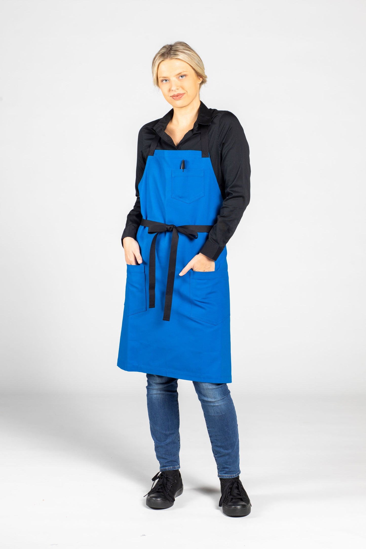 Aura BIb Apron #3116